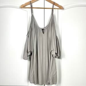 Torrid Cold‎ Shoulder Top Women’s Plus Sz 4 Gray Whimsy Romantic Date Night Out
